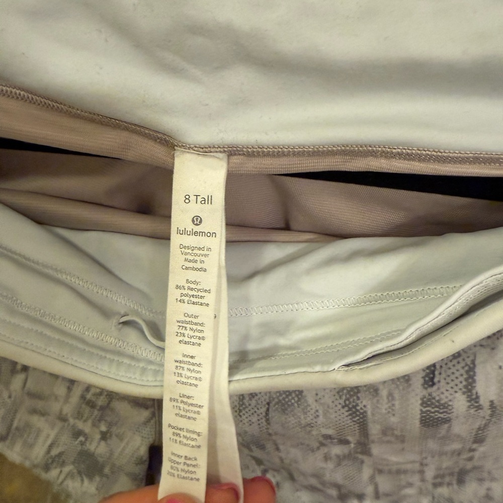 Lululemon Hotty Hot Shorts 4”